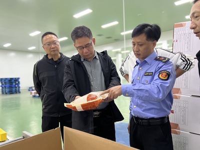 守護“舌尖安全” 資溪縣市場監管局開展食品生產安全檢查